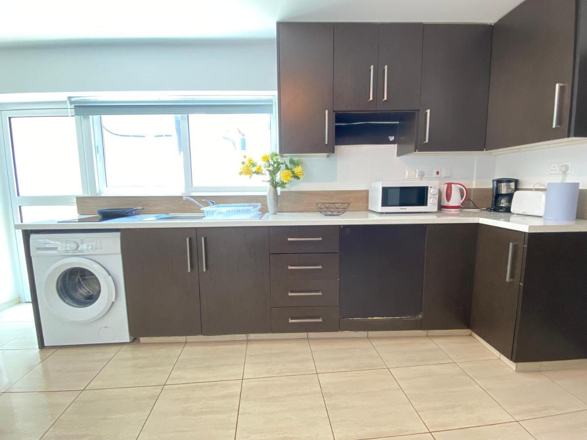 Serena'S 2-Br Apartment In لارنكا المظهر الخارجي الصورة